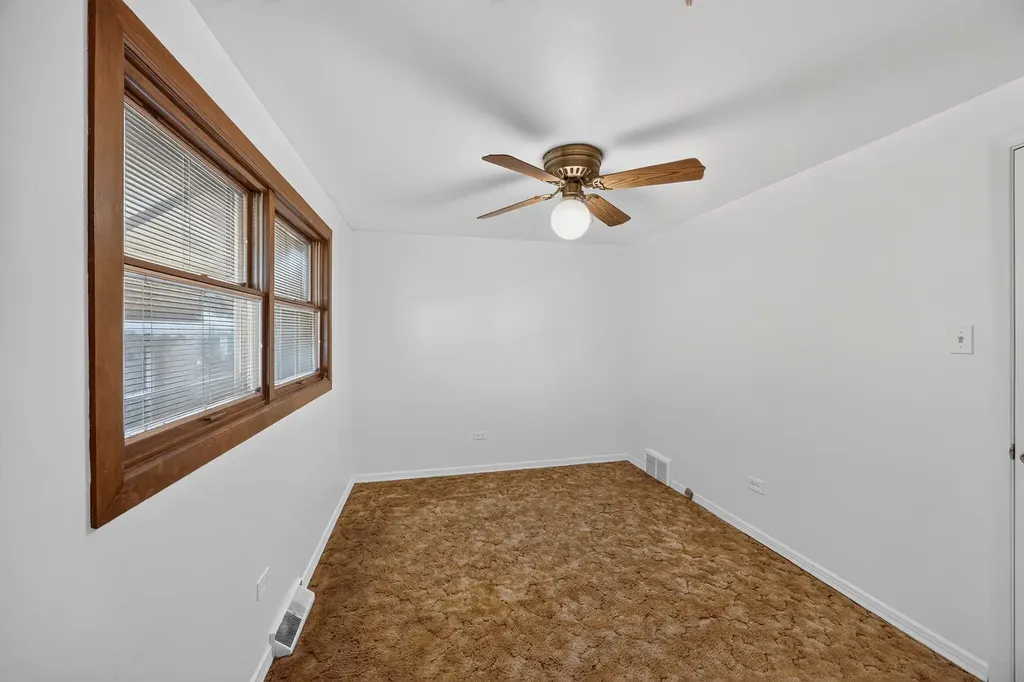 12723 South Marquette Avenue Chicago IL 60633
