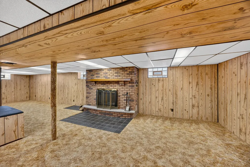 12723 South Marquette Avenue Chicago IL 60633