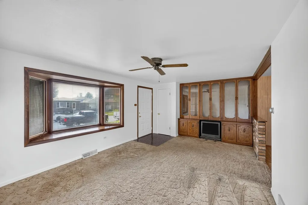 12723 South Marquette Avenue Chicago IL 60633