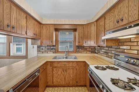12723 South Marquette Avenue Chicago IL 60633