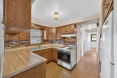 12723 South Marquette Avenue Chicago IL 60633