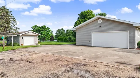 101 Lakeview Drive Gibson City IL 60936