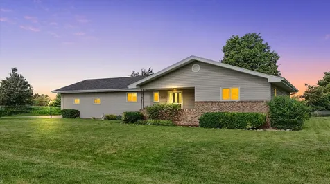 101 Lakeview Drive Gibson City IL 60936