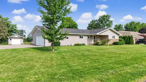 101 Lakeview Drive Gibson City IL 60936