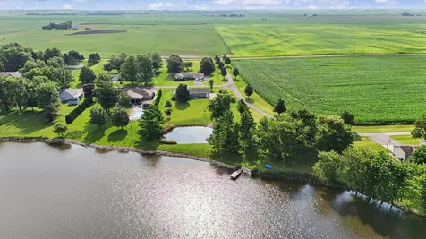 101 Lakeview Drive Gibson City IL 60936