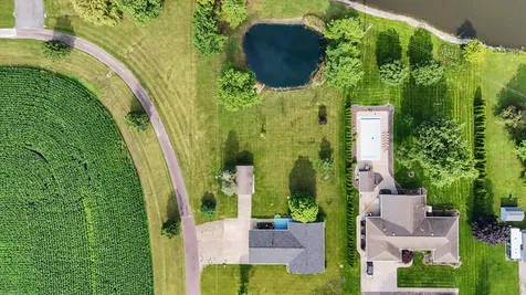 101 Lakeview Drive Gibson City IL 60936
