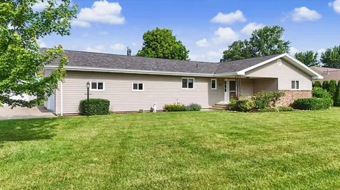 101 Lakeview Drive Gibson City IL 60936