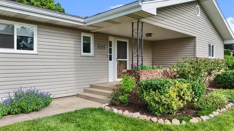 101 Lakeview Drive Gibson City IL 60936