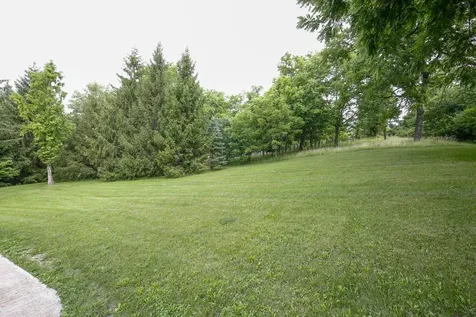 910 Stony Point Road Dixon IL 61021