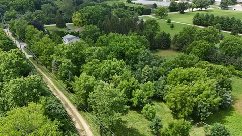 910 Stony Point Road Dixon IL 61021