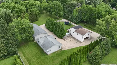 910 Stony Point Road Dixon IL 61021