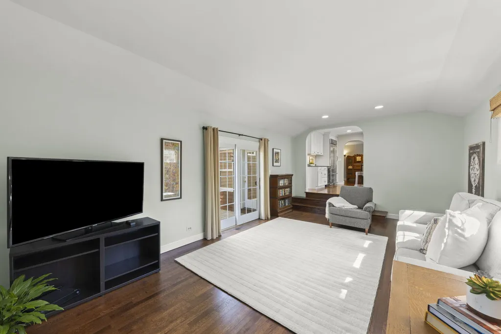 848 Woodland Drive Glen Ellyn IL 60137
