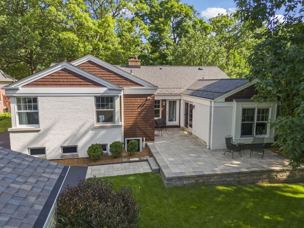 848 Woodland Drive Glen Ellyn IL 60137