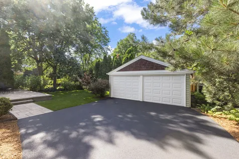 848 Woodland Drive Glen Ellyn IL 60137