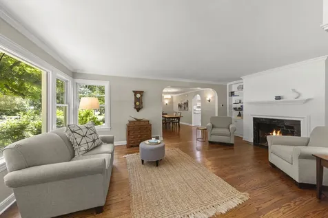 848 Woodland Drive Glen Ellyn IL 60137