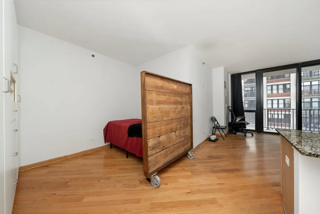 210 South Desplaines Street Chicago IL 60661