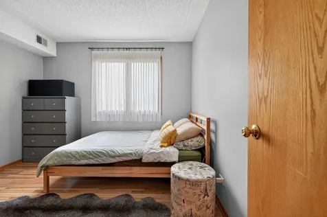 10571 Palos Place Palos Hills IL 60465