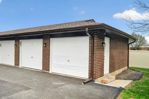 10571 Palos Place Palos Hills IL 60465