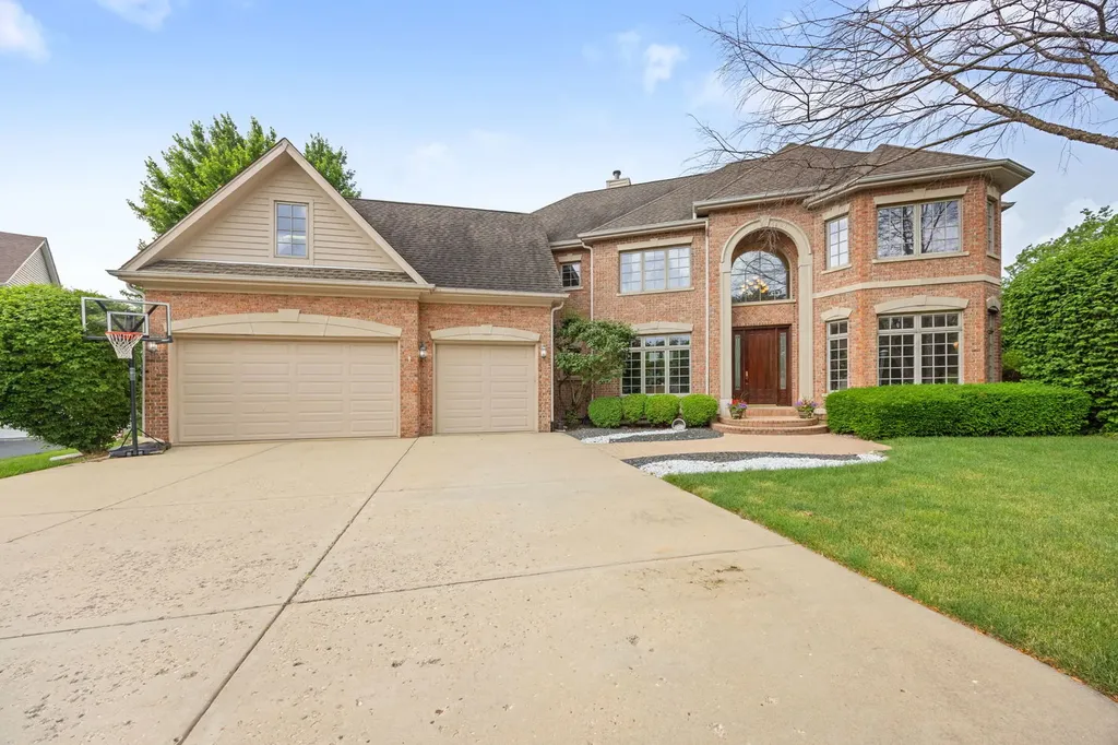 632 Philip Drive Bartlett IL 60103