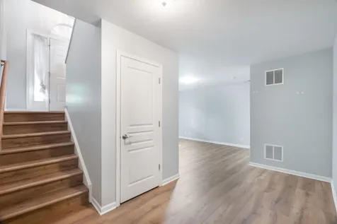 113 Blackhawk Court Wood Dale IL 60191