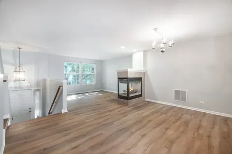 113 Blackhawk Court Wood Dale IL 60191