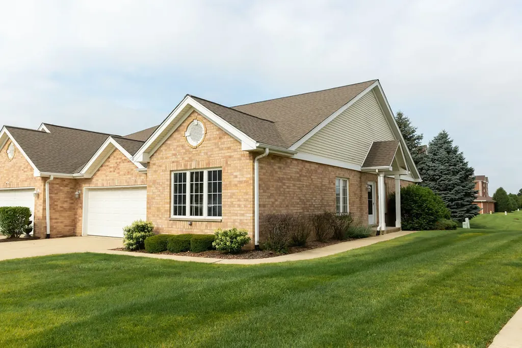 11432 Foxwoods Drive Oak Lawn IL 60453