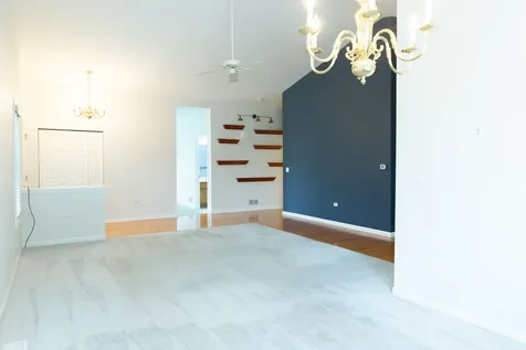 11432 Foxwoods Drive Oak Lawn IL 60453