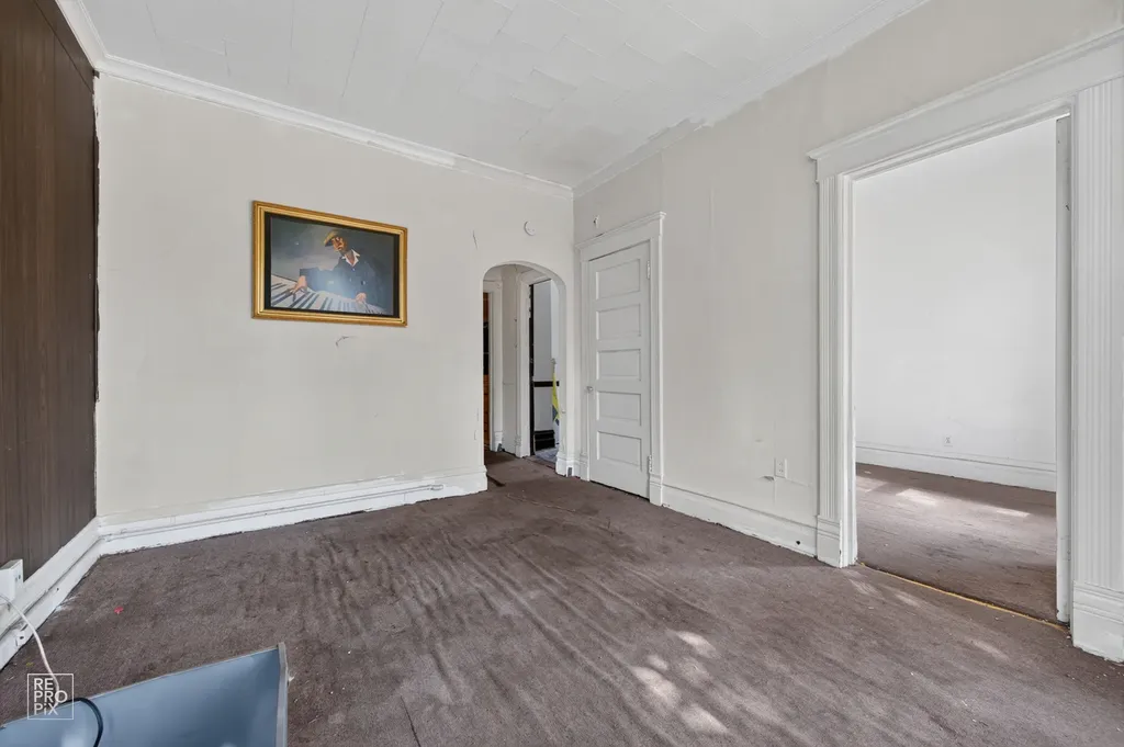 928 North Parkside Avenue Chicago IL 60651
