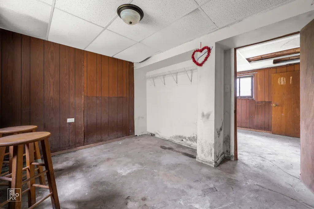 928 North Parkside Avenue Chicago IL 60651
