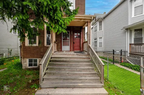 928 North Parkside Avenue Chicago IL 60651