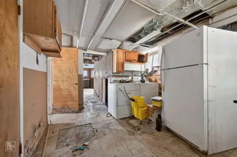 928 North Parkside Avenue Chicago IL 60651