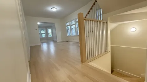 5821 West Gunnison Street Chicago IL 60630