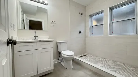 5821 West Gunnison Street Chicago IL 60630