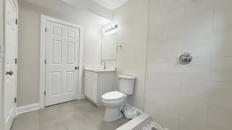 5821 West Gunnison Street Chicago IL 60630