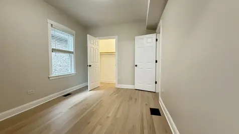 5821 West Gunnison Street Chicago IL 60630