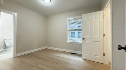 5821 West Gunnison Street Chicago IL 60630