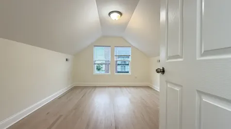 5821 West Gunnison Street Chicago IL 60630