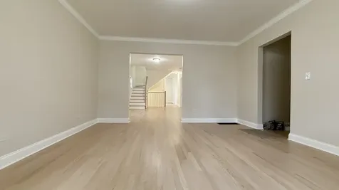 5821 West Gunnison Street Chicago IL 60630