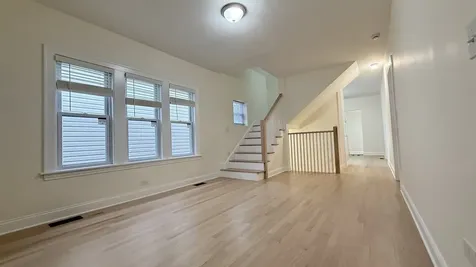 5821 West Gunnison Street Chicago IL 60630
