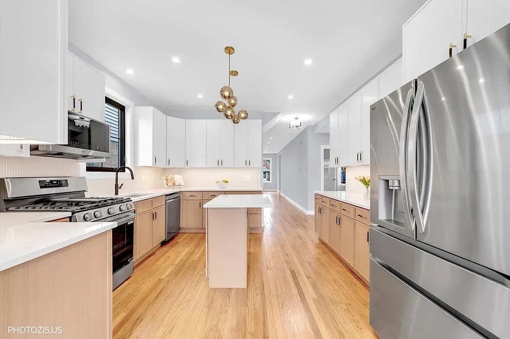 3625 North Nora Avenue Chicago IL 60634
