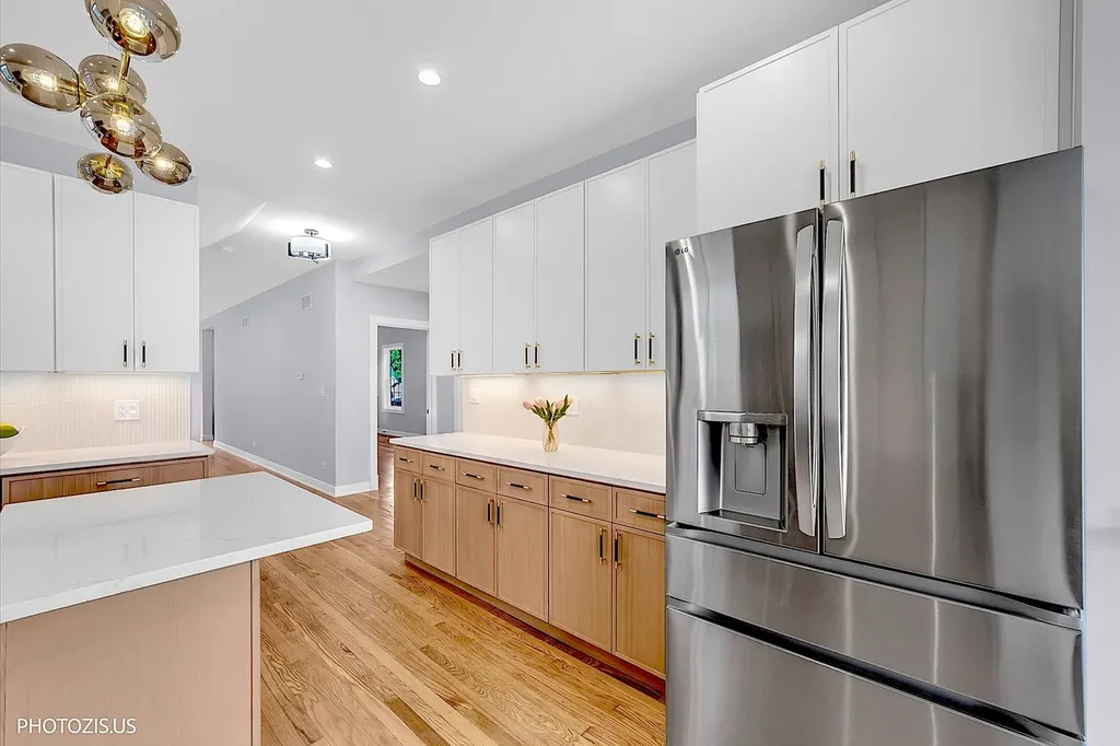3625 North Nora Avenue Chicago IL 60634