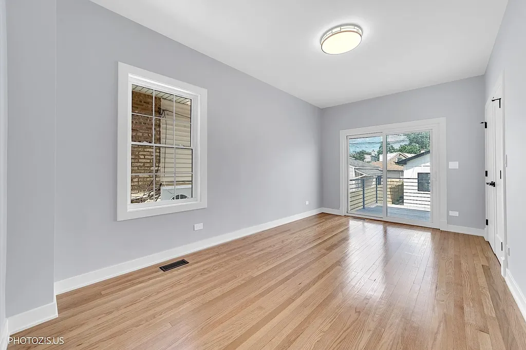 3625 North Nora Avenue Chicago IL 60634