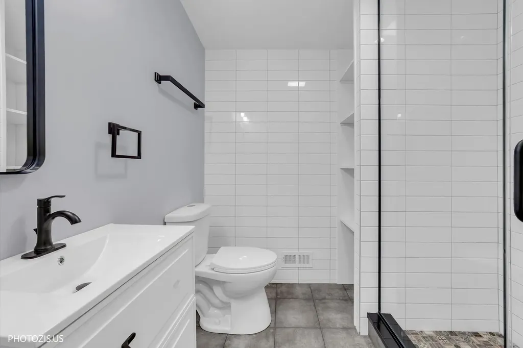 3625 North Nora Avenue Chicago IL 60634