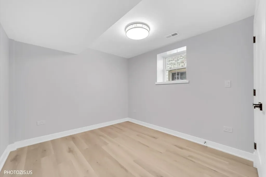 3625 North Nora Avenue Chicago IL 60634
