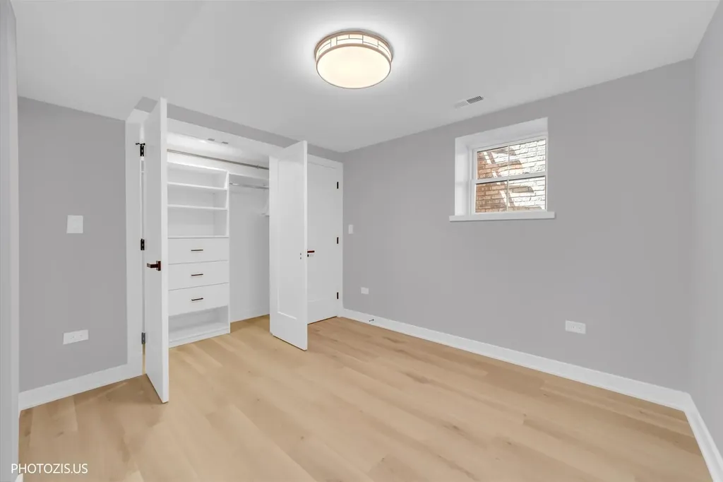 3625 North Nora Avenue Chicago IL 60634