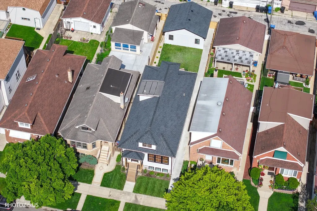 3625 North Nora Avenue Chicago IL 60634