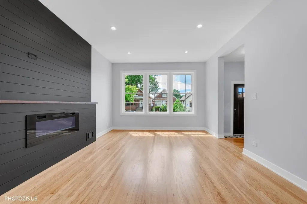 3625 North Nora Avenue Chicago IL 60634
