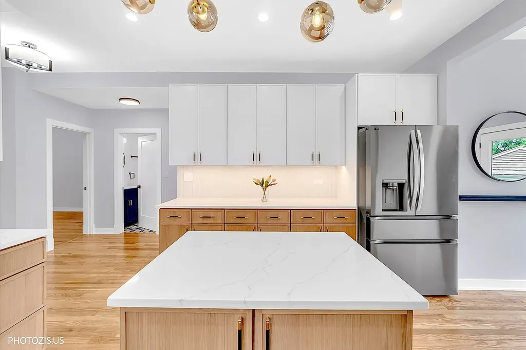 3625 North Nora Avenue Chicago IL 60634