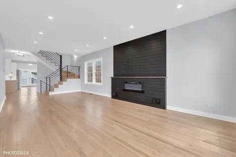 3625 North Nora Avenue Chicago IL 60634