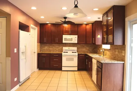 2382 North Quaker Hollow Lane Round Lake Beach IL 60073